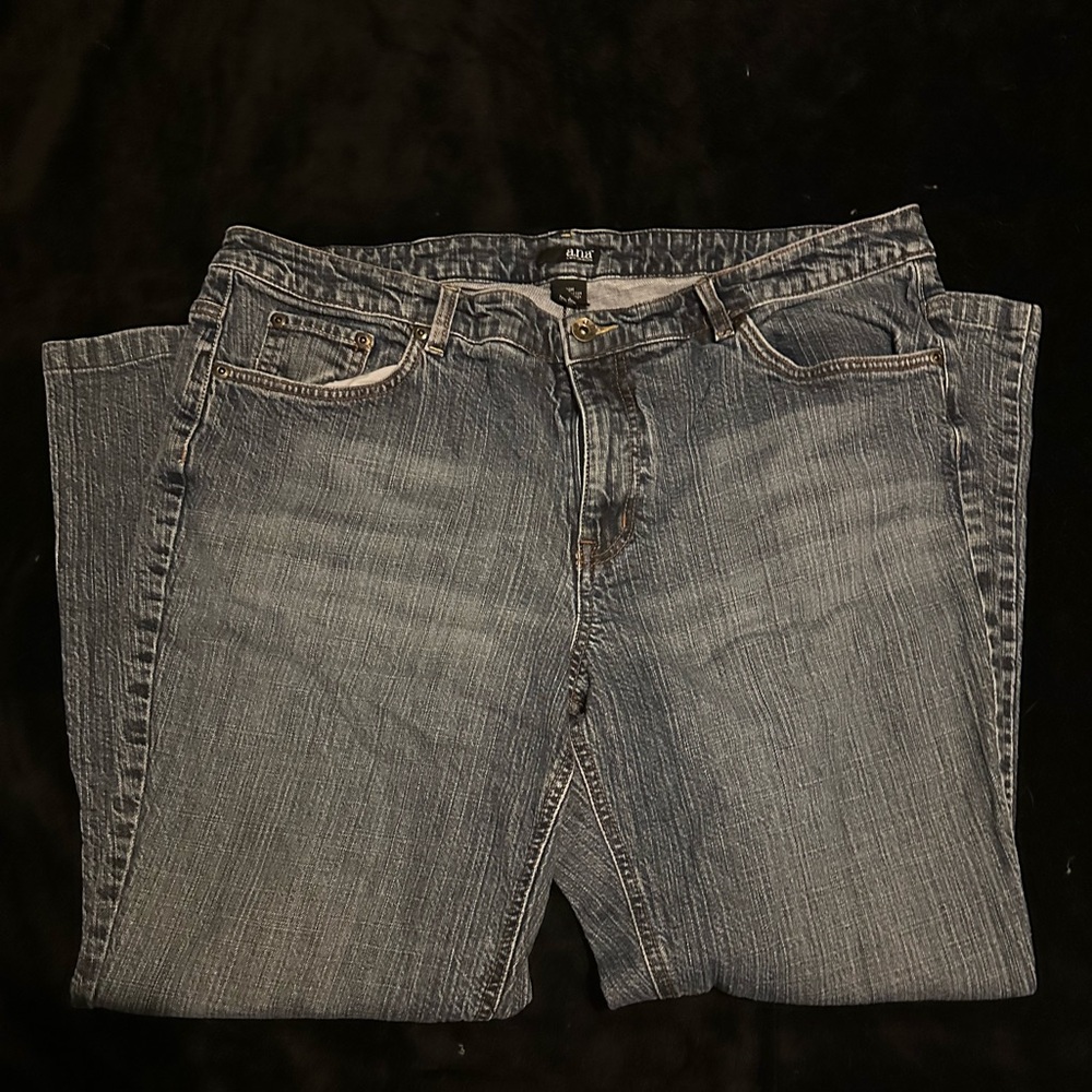 A.n.a Women’s Vintage Jeans